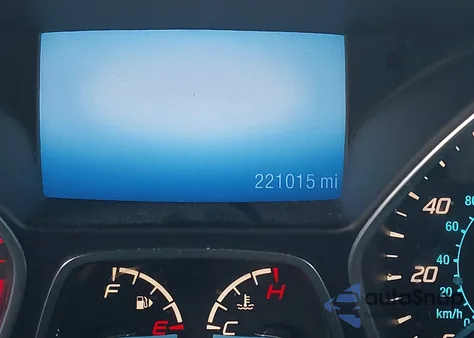 2014 Ford Escape Titanium z USA, uszkodzony, nr VIN 1FMCU9J91EUB11171